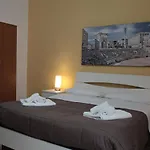 Amèlie Lecce