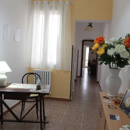 Amelie Bed & Breakfast