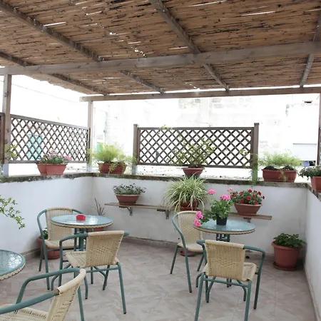 Amelie Bed & Breakfast