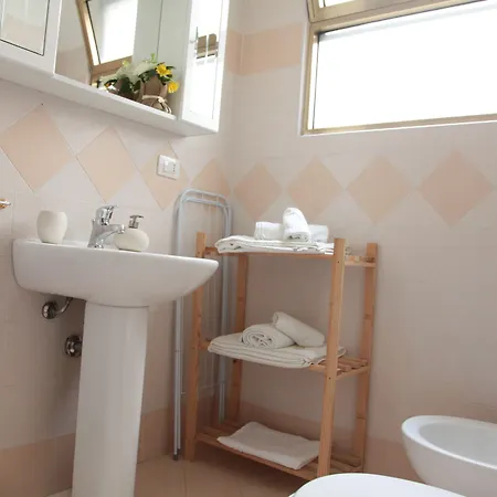 Amelie Bed & Breakfast 3*